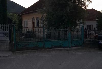 Casă cu 2 camere cu Teren 1567 Mp în Trestia - 4