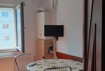 Apartament cu 2 camere decomandat în Central - 3