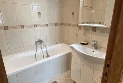 Apartament cu 2 camere decomandat, mobilat în Uverturii