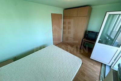 Apartament cu 2 camere decomandat în Rovine