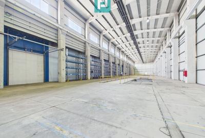 Spațiu industrial, de 2,000 mp, în Poltur