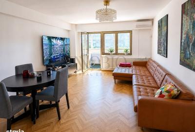 Apartament cu 3 camere decomandat în Victoriei