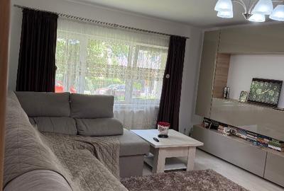 Apartament cu 4 camere decomandat în Florilor - 12