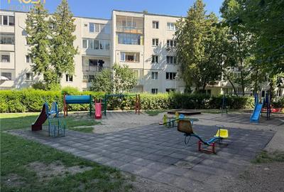 Apartament cu 4 camere decomandat în Mănăștur