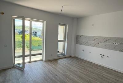 Apartament cu 3 camere decomandat în Florești