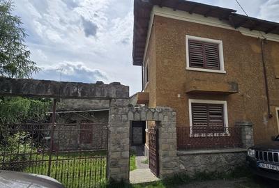 Casă cu 4 camere în Buciumeni