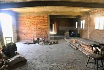 Casă cu 4 camere în Băltița - 14