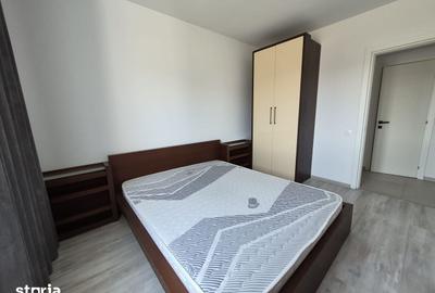 Apartament cu 3 camere decomandat în Tractorul - 2
