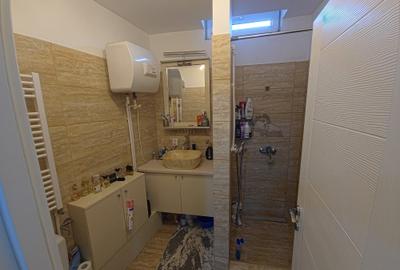 Apartament cu 4 camere decomandat în Central - 9