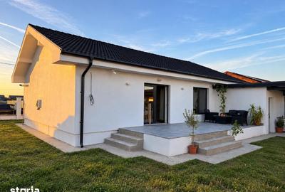 Casă cu 3 camere decomandat cu Teren 500 Mp în Sântandrei