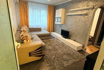 Apartament cu 2 camere semidecomandat în Micro 20 - 1