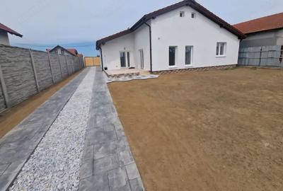 Casă individuală cu 3 camere cu Canalizare în Recaș - 4