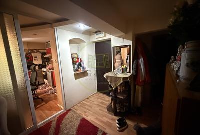 Apartament cu 3 camere decomandat, mobilat în Valea Rosie - 2