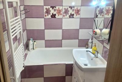Apartament cu 2 camere semidecomandat în Viziru 3
