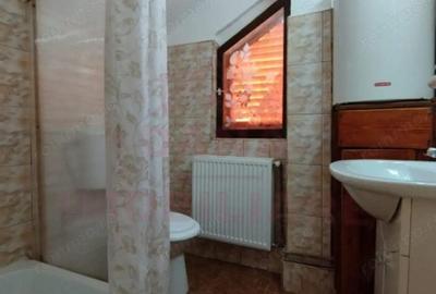 Casă cu Teren 440 Mp în Poiana - 12