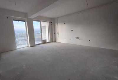 Apartament cu 3 camere decomandat în Șelimbăr