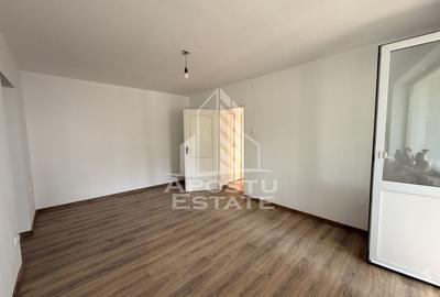 Apartament cu 3 camere semidecomandat în Take Ionescu