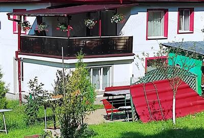 Casă cu Teren 609 Mp în Central - 1
