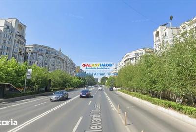 Apartament cu 3 camere decomandat în Decebal