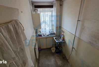 Apartament cu 2 camere semidecomandat în Florilor - 1