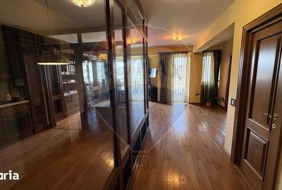 Apartament cu 3 camere în Central - 9
