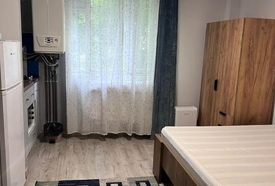 Garsonieră decomandată în Central - 7