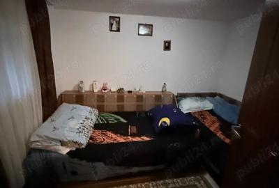 Casă cu 3 camere cu Teren 2 Mp în Gălăteni