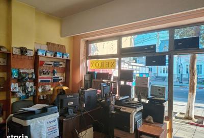 Spațiu comercial, de 45 mp, în Central