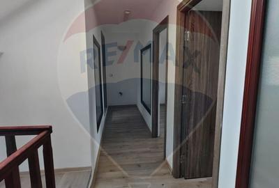 Casă cu 4 camere cu Teren 50 Mp în Blumăna - 2