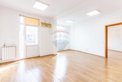 Apartament cu 2 camere semidecomandat în Cișmigiu - 1