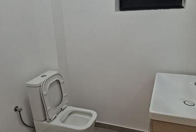Casă cu 4 camere cu Teren 140 Mp în Central - 3