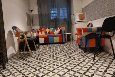 Casă cu 11 camere cu Teren 270 Mp în Dorobanți - 2