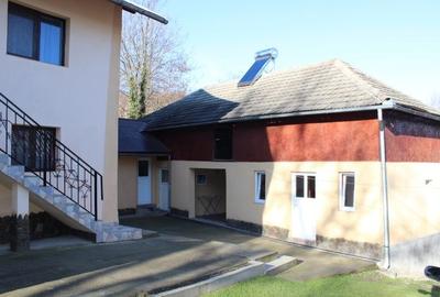 Casă cu 4 camere în Pietrari - 1