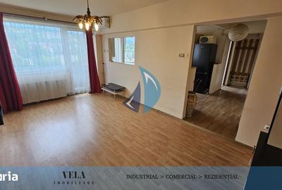 Apartament cu 3 camere decomandat în Cornișa - 7