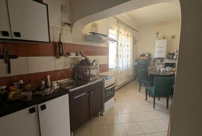 Casă cu 3 camere în Valu lui Traian - 8