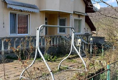 Casă cu 4 camere în Exterior Vest - 2
