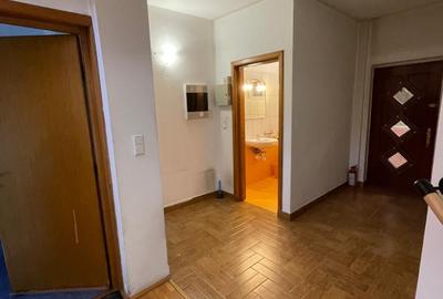 Casă cu 5 camere cu Teren 200 Mp în Drumul Taberei - 3
