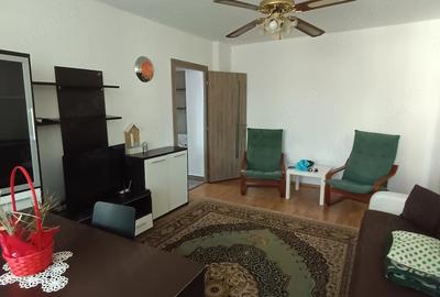 Apartament cu 2 camere semidecomandat în Unirii