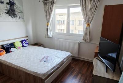 Apartament cu 2 camere decomandat în Drumul Taberei
