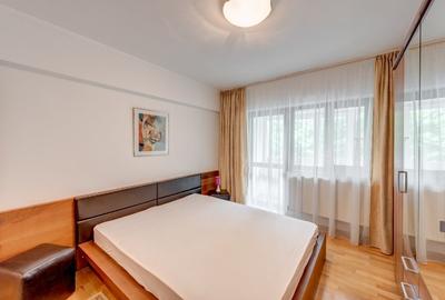 Apartament cu 3 camere decomandat, mobilat în Decebal - 10