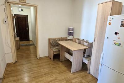 Apartament cu 3 camere decomandat în Independenței