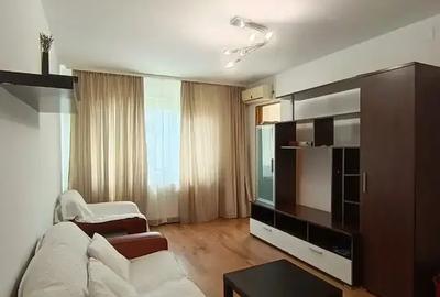 Apartament cu 3 camere decomandat, mobilat în Titan