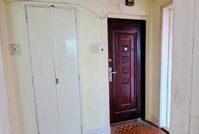 Apartament cu 3 camere semidecomandat în Podgoria - 2