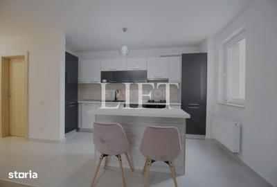 Apartament cu 2 camere decomandat în Astra
