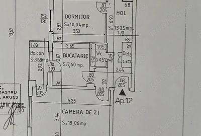 Apartament cu 3 camere decomandat în Eremia - 6