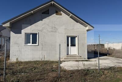 Casă individuală cu 3 camere cu Teren 314 Mp în Nord