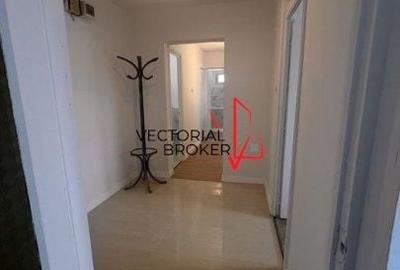 Apartament cu 3 camere decomandat în Dristor