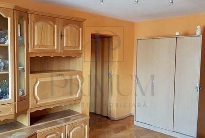 Apartament cu 4 camere decomandat, mobilat în Olimpia-Stadion