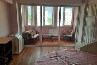 Apartament cu 2 camere decomandat în Cantemir