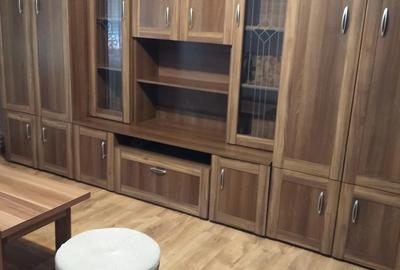 Apartament cu 4 camere decomandat în Tudor